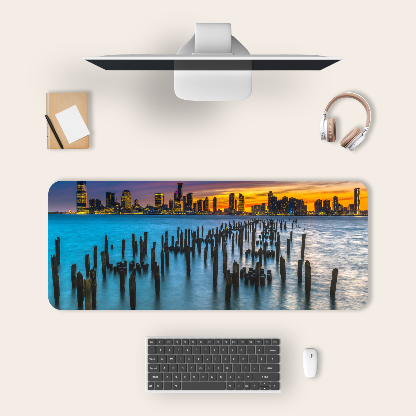 Skyline cityscape deskmat